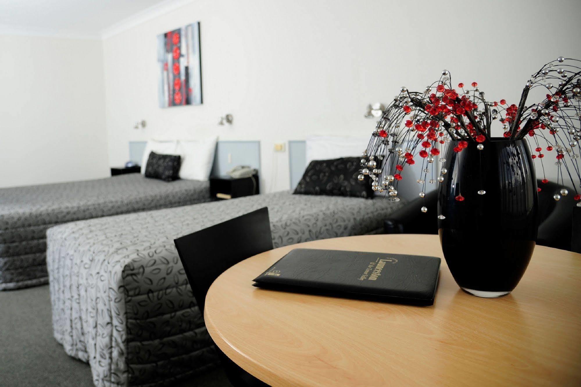 Tamar River Villas Лонсестон Экстерьер фото